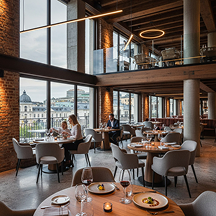 Restauracja dwupiętrowa